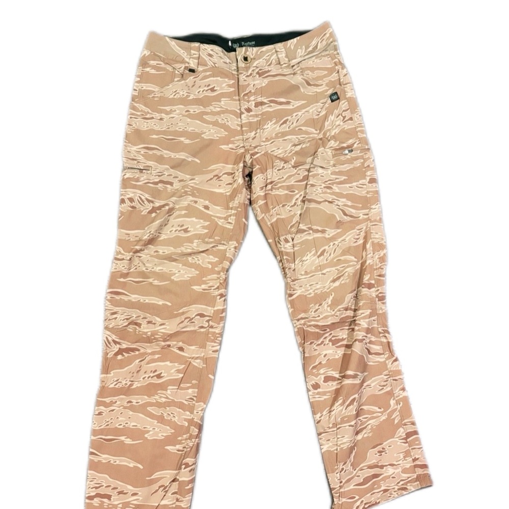 Dessert tiger stripes Cargo Pants with Camouflage Design
